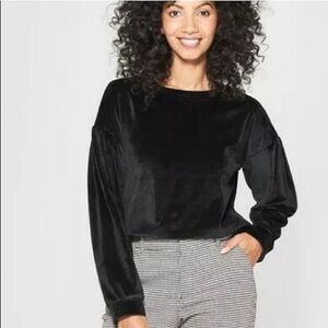 A New Day Women's Black Velour Crewneck Balloon Sleeve Pullover Top